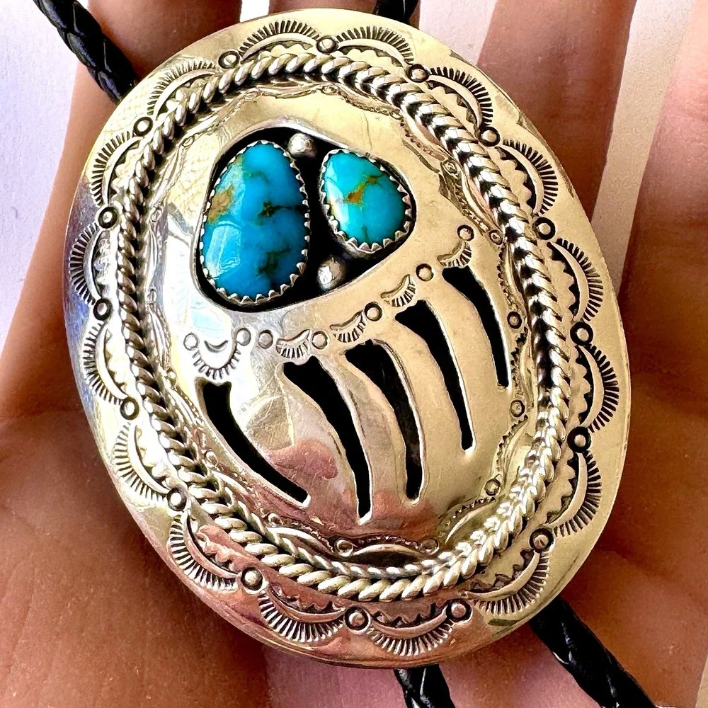 Navajo Turquoise Bolo Tie Bear Paw Shadow Box Signed Wilbert Muskett Sr Sterling
